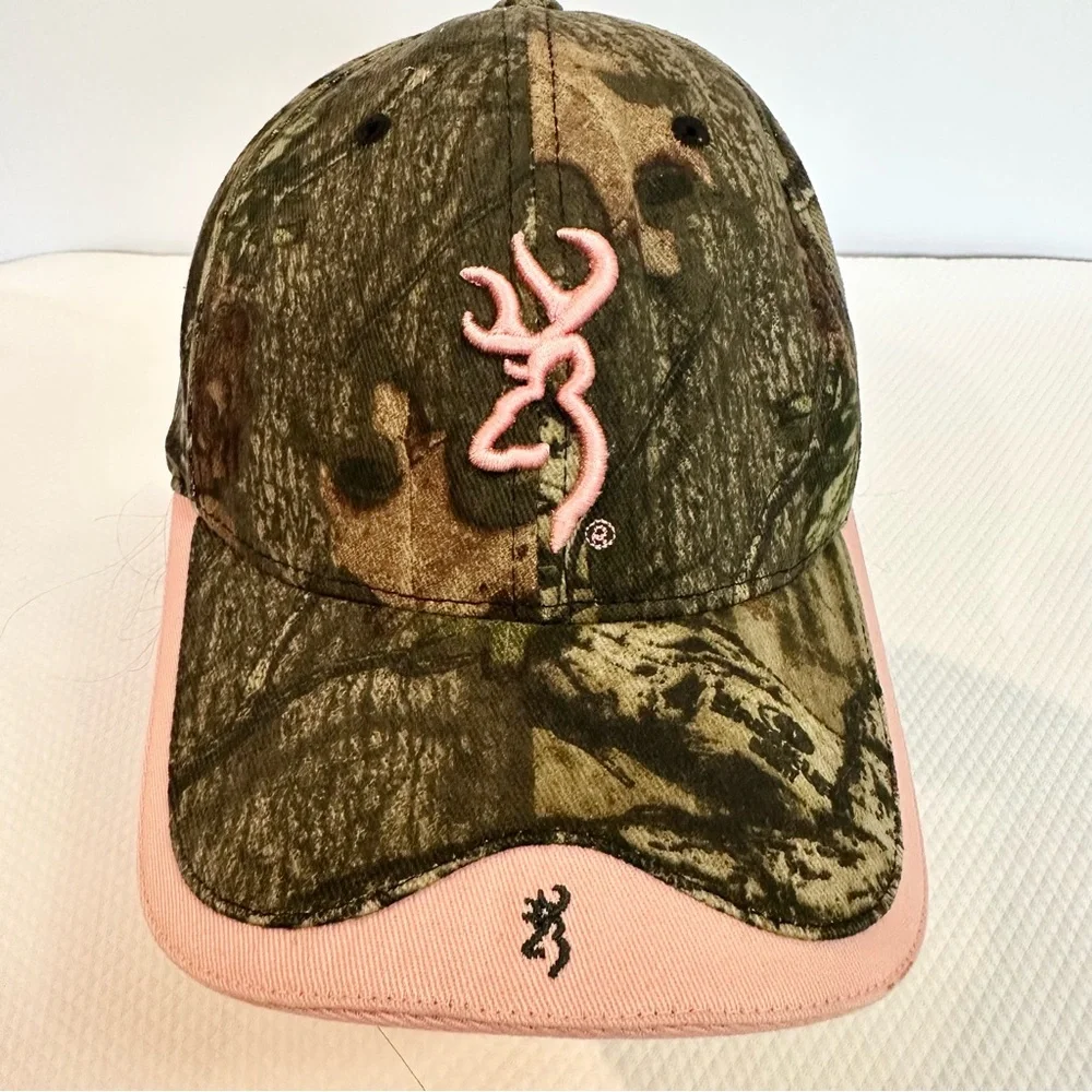 Browning Women's Camo Hat with Pink‎ Trim & Classic Buck-mark Outline